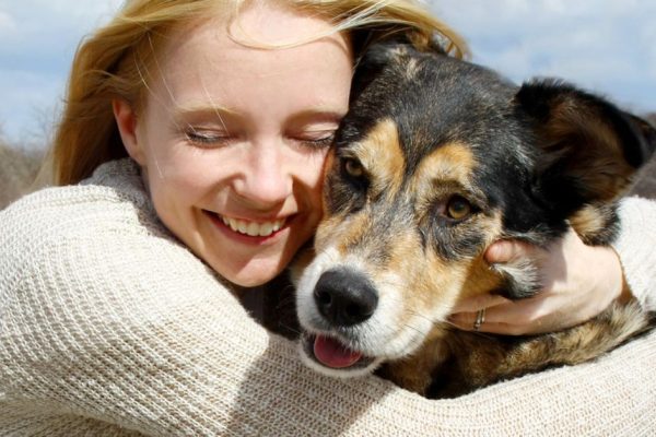 According To Experts, Here’s The Real Reason Why You Should Stop Hugging Your Pets